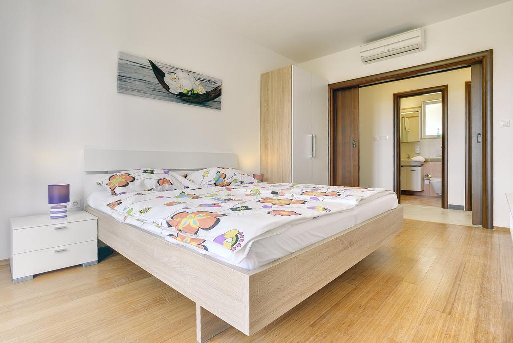 Apartments Vea Πούλα Εξωτερικό φωτογραφία