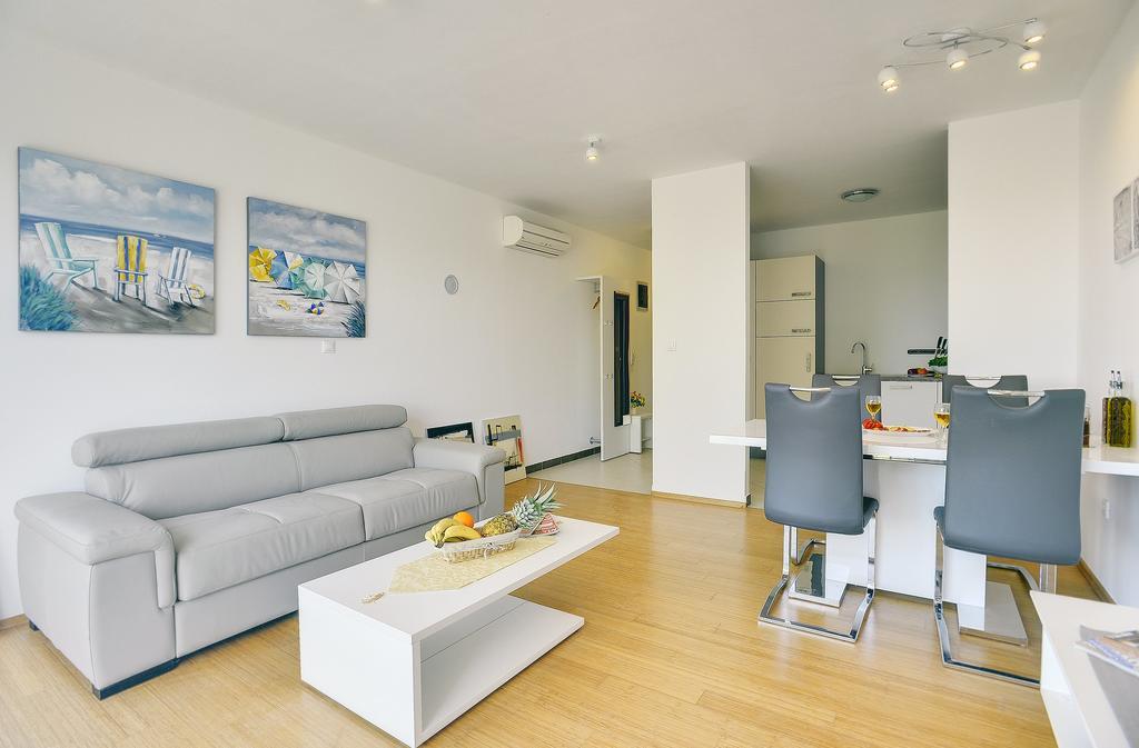 Apartments Vea Πούλα Εξωτερικό φωτογραφία